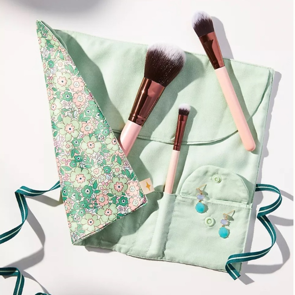 Mer-Sea & Co. Avant Garden Makeup Brush Roll-Up Case